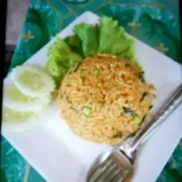 ขัาวคลุกเครื่องแกงหมู