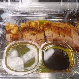 หมูกรอบ ครัวบ้านนิช