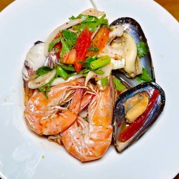 ยำมาม่าทะเล