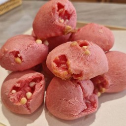 Stawberry White Chocolate Mochi