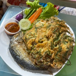 ข้าวปลาทูทอด+ ไข่ชะอมทอดน้ำพริกกะปิ