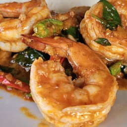 กุ้งผัดพริกแกง