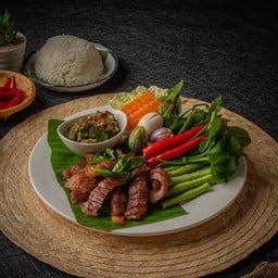 เนื้อแดดเดียวทอดพริกแจ่ว.