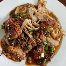 ไก่ย่างวิเชียรบุรีหน้าค่ายฯ