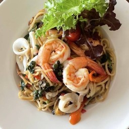 สปาเก็ตตี้ผัดขี้เมาทะเล