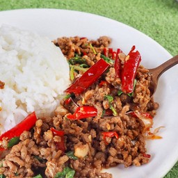 กะเพราหมูสับ