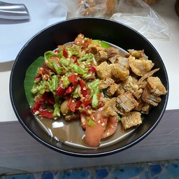 ตำถั่วหมูกรอบ