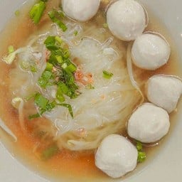 ก๋วยเตี๋ยวโกรวยหน้าโลตัสสกุลดี