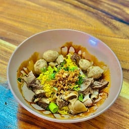 เตี๋ยวเรือแห้งหมู