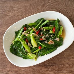 ผัดคะน้าปลาเค็ม