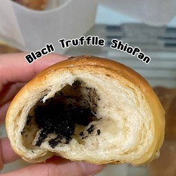 Black Truffle Shio Pan