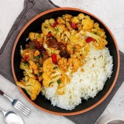 ข้าวดอกกะหล่ำผัดหมูสามชั้นพริกแห้ง