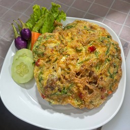 ไข่ชะอมทอดน้ำพริกกะปิ(กับข้าว)