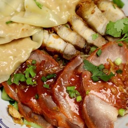 เมืองไทย หมูแดงหมูกรอบ