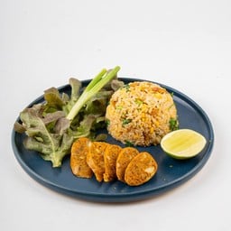 ข้าวผัดไส้อั่วปลานิลสมุนไพร