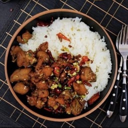 ข้าวไก่ทอดเสฉวน