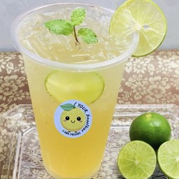 น้ำผึ้งมะนาวคั้นสด