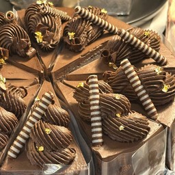 Premium Chocolate Cake