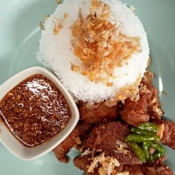 ร้าน หมูทอดภูเขาเทียม