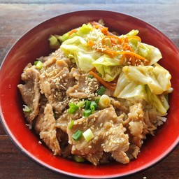 ข้าวหน้าหมูเกาหลี