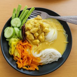 ขนมจีนน้ำยาปู (1-2 คนทาน)