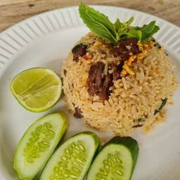 ข้าวผัดกระเพรา(คลุก)เนื้อโคขุนหั่นเต๋า