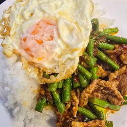 ข้าวพริกแกง