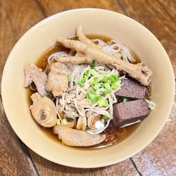 ก๋วยเตี๋ยวไก่