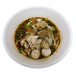 เกาเหลาเรือหมูรวมทุกอย่าง + ฟรีเครื่องดื่ม