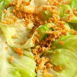 กะหล่ำปีผัดน้ำปลา+หมูสับ(ราดข้าว)