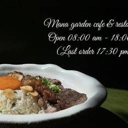 ข้าวผัดกระเทียมเนื้อออส