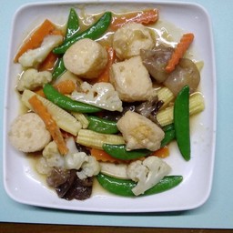 ผัดผักรวมกุ้ง