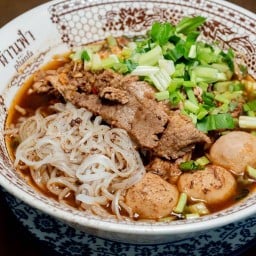 ผ่านฟ้า ดิลิเวอรี่ ก๋วยเตี๋ยวเรือ - PHANFA Delivery สาทร ซิตี้ ทาวเวอร์