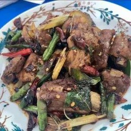 ผัดฉ่าซี่โครงหมู