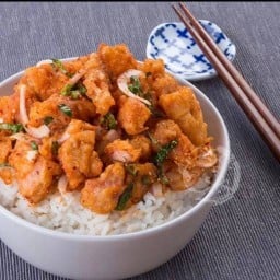 TORIMARU ข้าวไก่ทอดคาราอาเกะ Torimaru Kabinburi