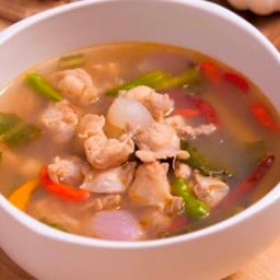 ต้มแซบเอ็นไก่