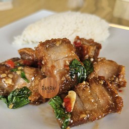 ข้าว กะเพราหมูกรอบ
