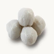 ลูกชิ้นปลา 2 ชิ้น