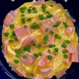 ข้าวไข่ข้นแฮม