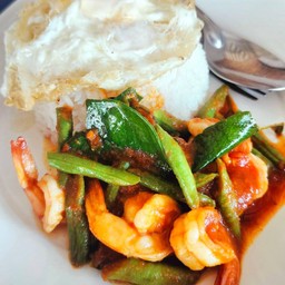 ผัดพริกแกง