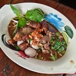 ก๋วยเตี๋ยวเรือ แม่ทองพันชั่ง พัฒนาการ