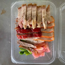 ข้าวจัดเต็ม 3หน้า เป็ดย่าง หมูแดง หมูกรอบ