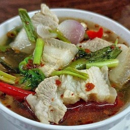 ต้มแซบหมูสามชั้น