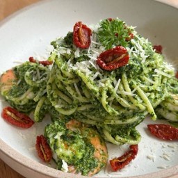 สปาเก็ตตี้เพสโต้กุ้ง