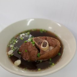 เนื้อหนัง ขาหมู