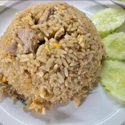 ข้าวผัดหมูฉึกฉึก