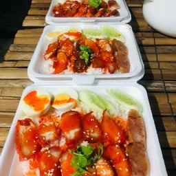 ข้าวหมูแดง by ก้อย