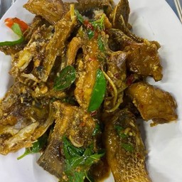 ปลากะพงผัดฉ่า