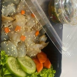 Somi ข้าวหน้าปลาแซลม่อน-ปลาซาบะ  และ อื่นฯ ตรงข้ามสำนักงานปศุสัตว์จังหวัดเพชรบุรี