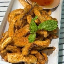 ปลาหมึกชุกแป้งทอด